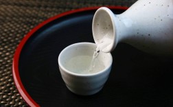 茅台空酒瓶多少钱（飞天茅台酒瓶能卖多少钱）