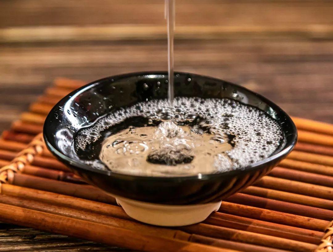 52度酒鬼酒价格表所有，52度酒鬼酒多少钱一瓶-图1