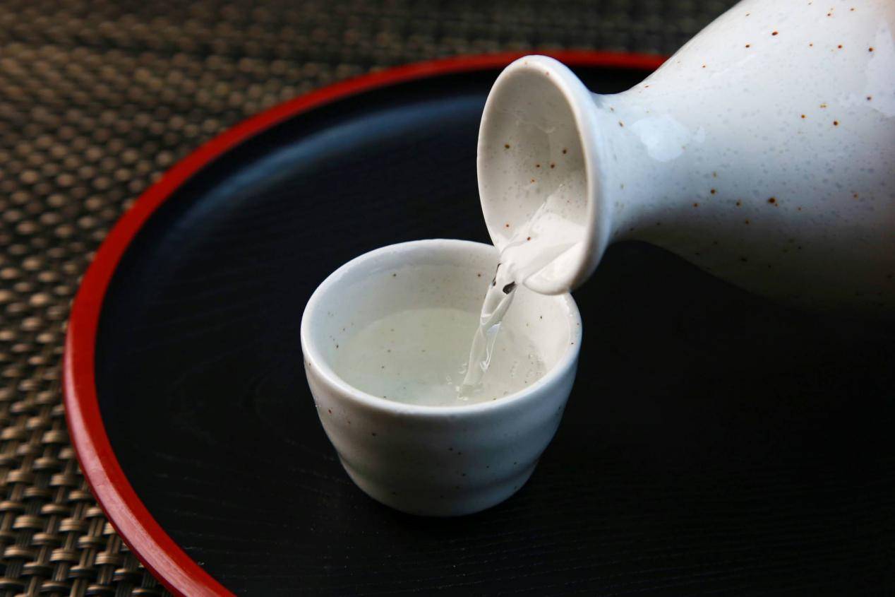 酒立方酿酒设备加盟「酒立方酒业是真是假」-图1
